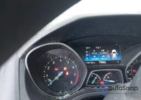 2018 Ford Focus Se z USA, uszkodzony, nr VIN 1FADP3F2XJL214149